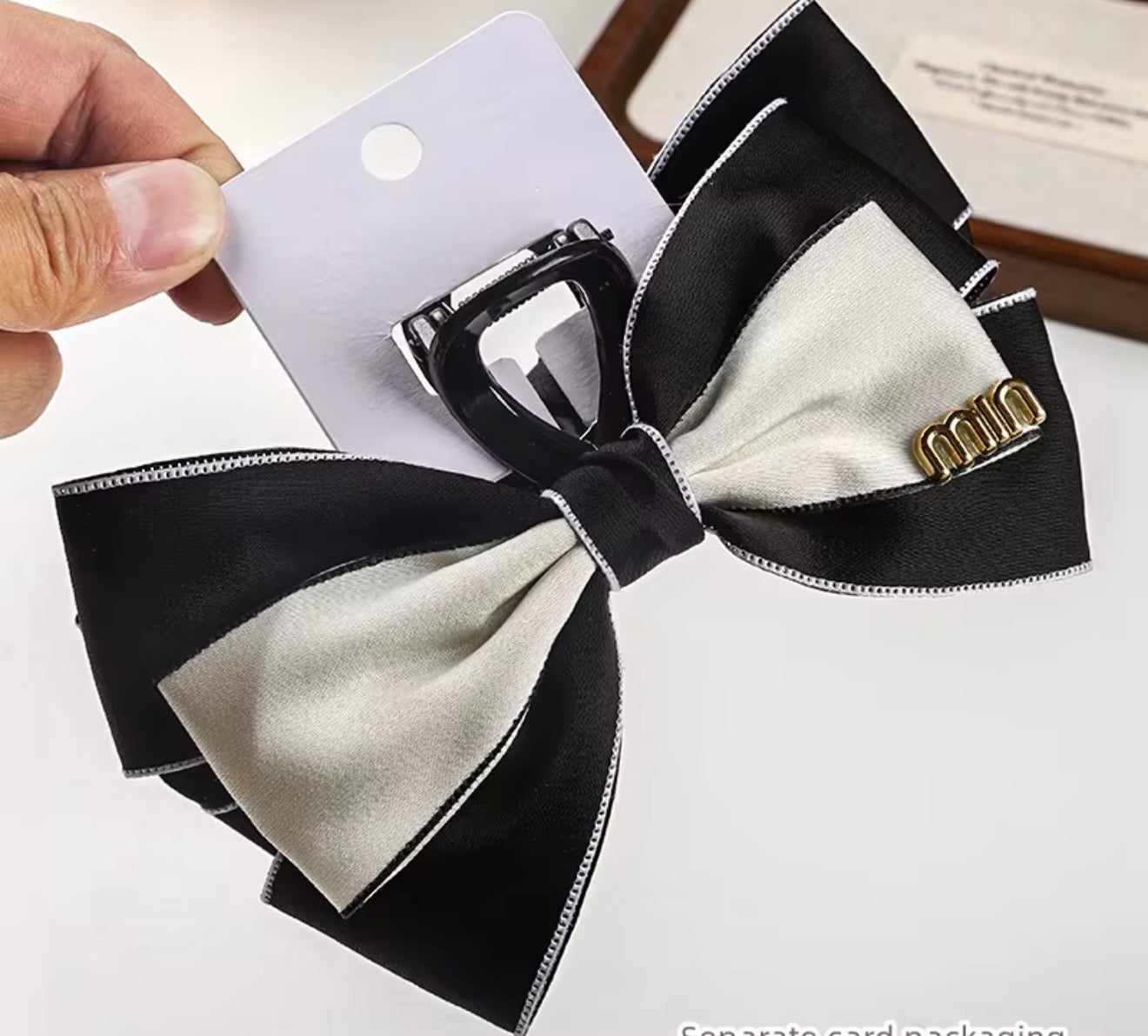 Farah & Co. Classic Bow Hair Clip – Black & White Elegant Style