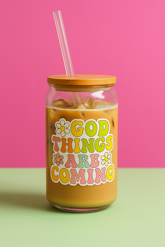 16oz glass sipper with “Good Things Are Coming” quote in retro font on pink and green background, bamboo lid and straw – Farah & Co.