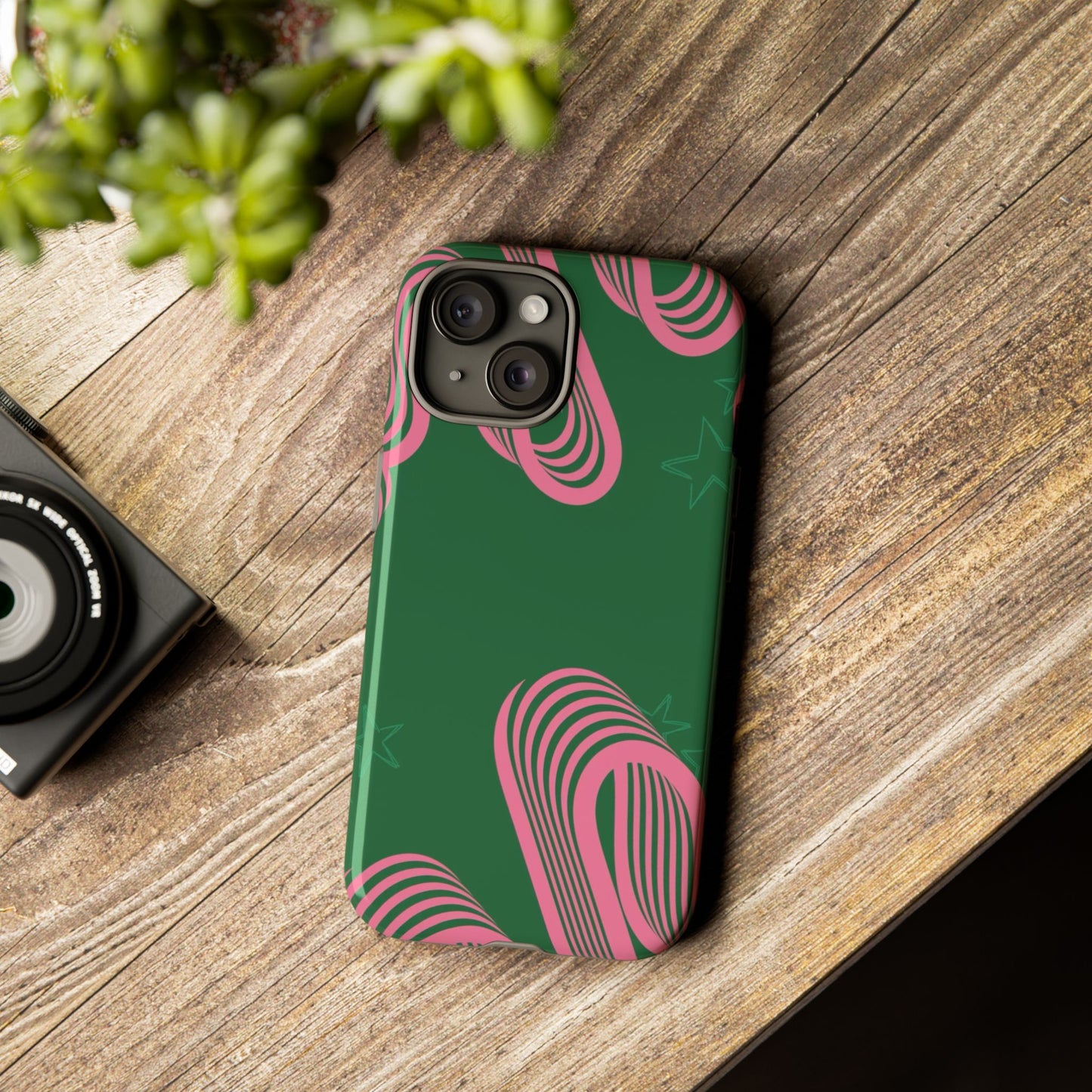 Green & Pink Abstract Phone Case – Retro 3D Line Art Design
